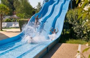 toboggan multiglisse et jeux d'enfants