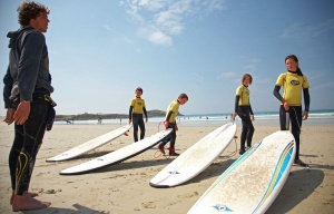camping plage aquatique sports surf