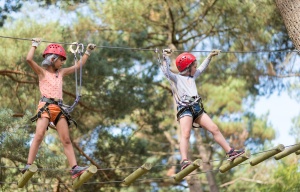 camping plage sport accrobranches