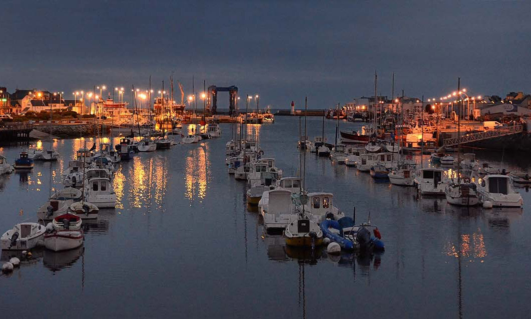 le port de Guilvinec de nuit